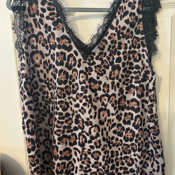 Amazon leopard lace top - Picture 3 of 3